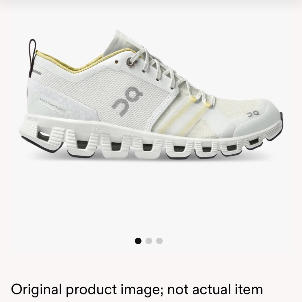 On Cloud X Shift Women’s Sneaker size 8 Vapor/Acacia w Box